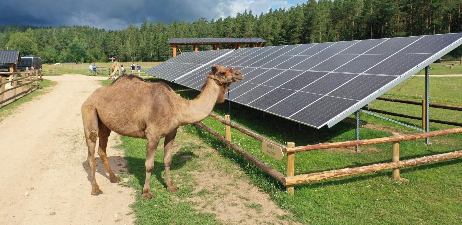 Saules paneļu zemes konstrukcija INOVAT projekta objektā